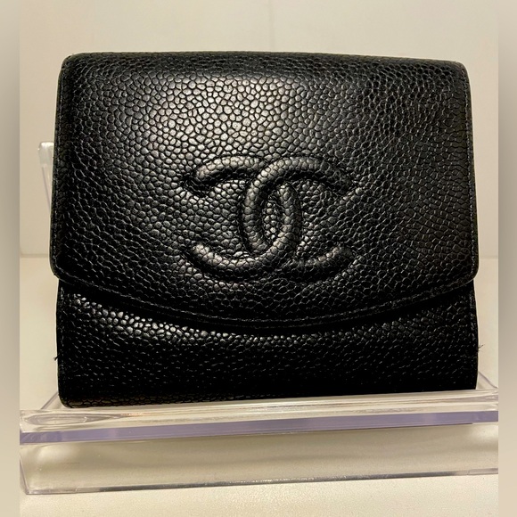 Authentic Chanel, timeless, caviar, compact wallet - Picture 2 of 11